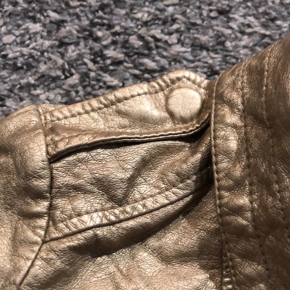 Shiny Gold Jacket - Picture 3 of 4